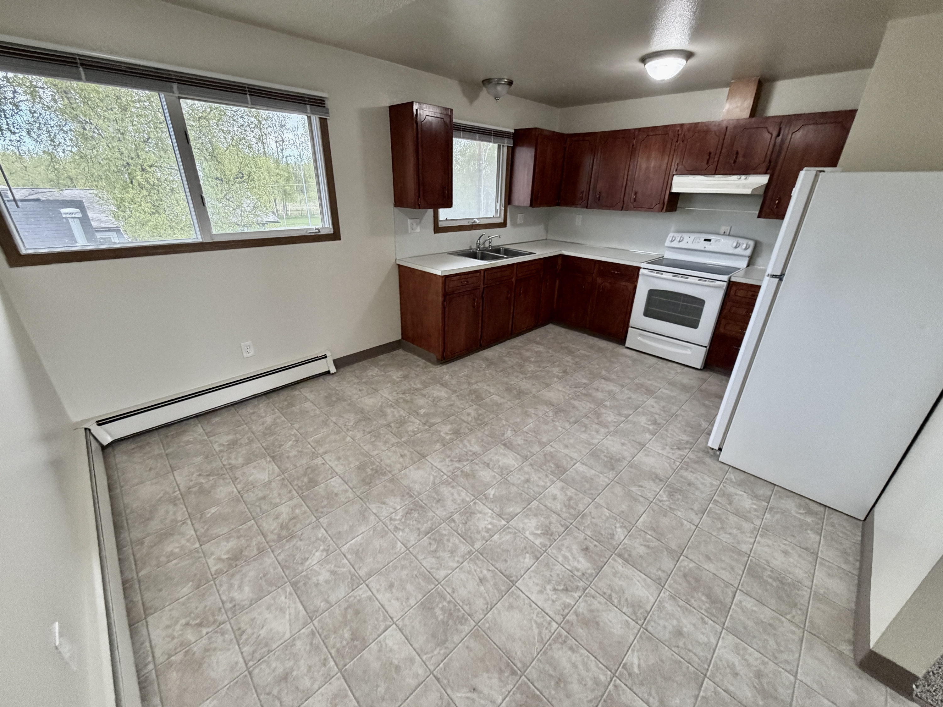 821 N Hoyt  #06