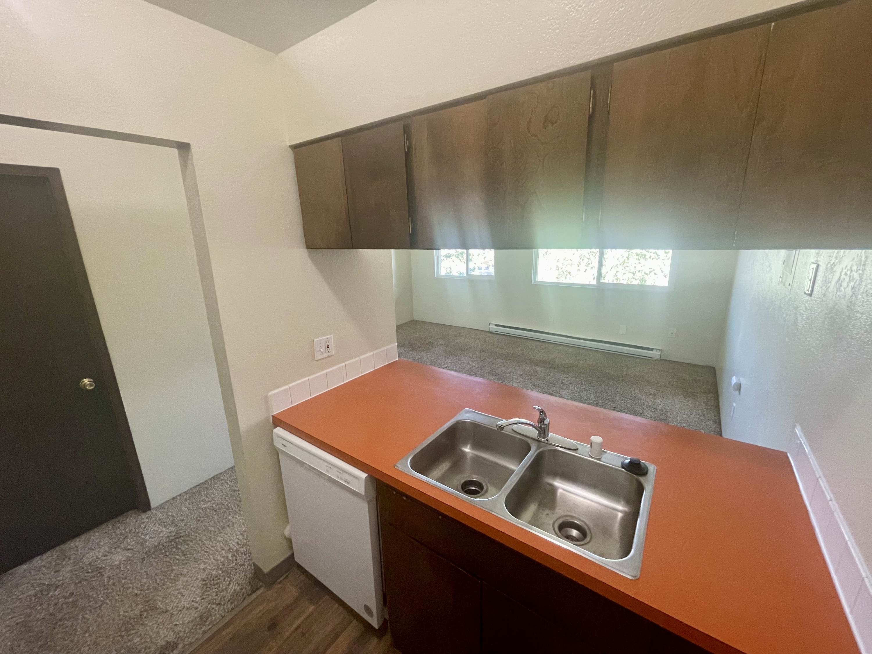 1327 W 27th Ave  #305